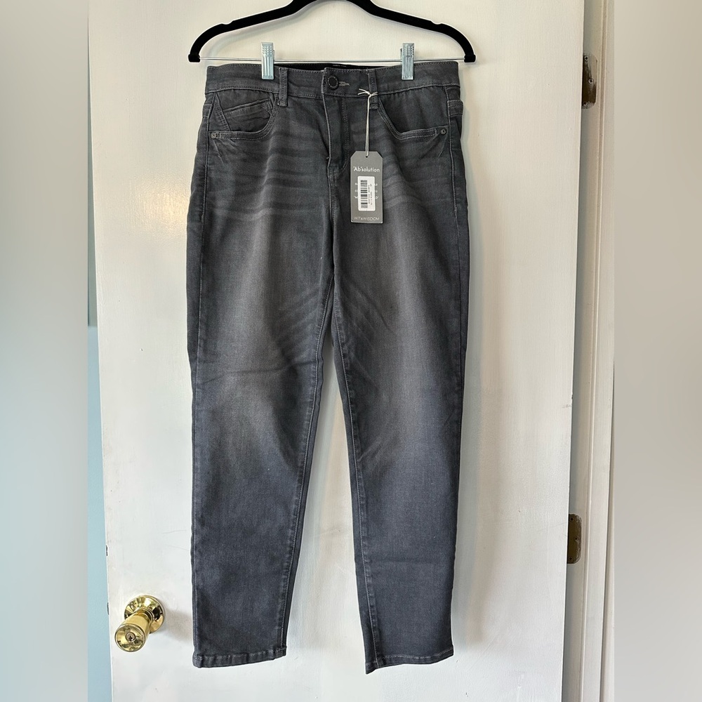 Wit & Wisdom “Ab” Solutuon Luxe Touch Ankle Length jeans. Size 6P. NWT.